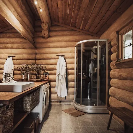 Сasa de vacaciones Fjordhygge - Authentic Wood Log Summerhouse Near Water, Fjord And Forest